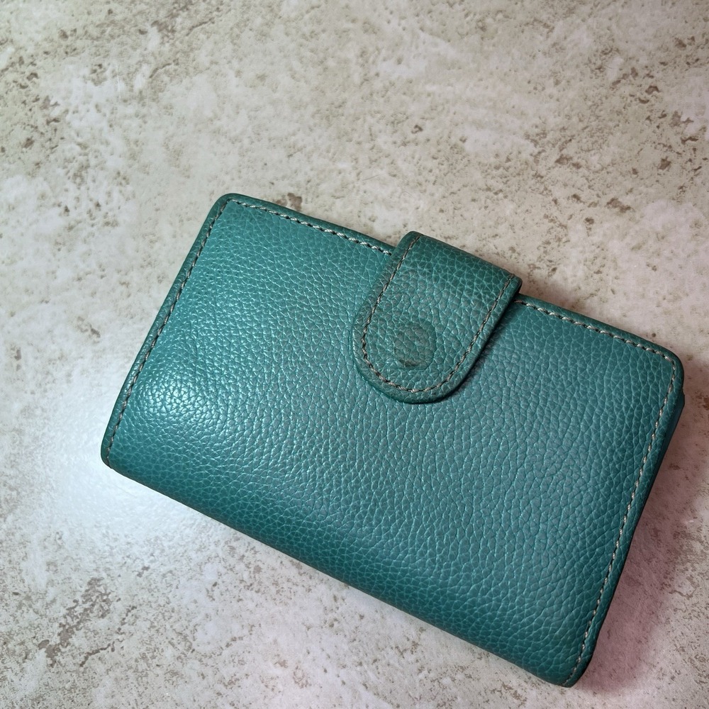 APT. 9 Safe Keeper Turquoise Genuine Leather Clutch Wallet 18 Cards Coin Purse